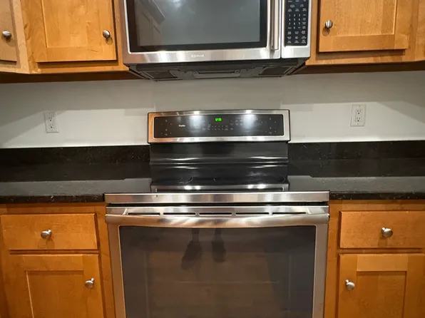 21 Seir Hill Rd APT 1, Norwalk, CT 06850