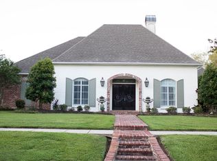 212 Farmington Dr, Lafayette, LA 70503