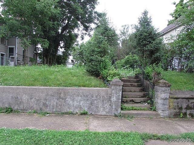 2nd image of 1308 Girard Ave
