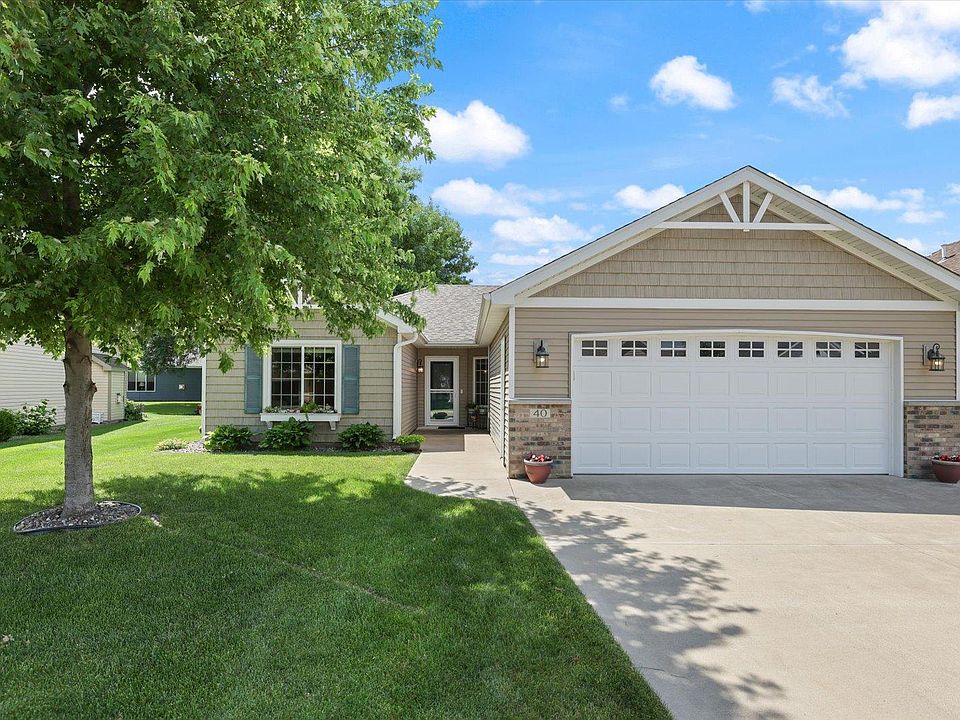 1st image of 40 Waterford Ln