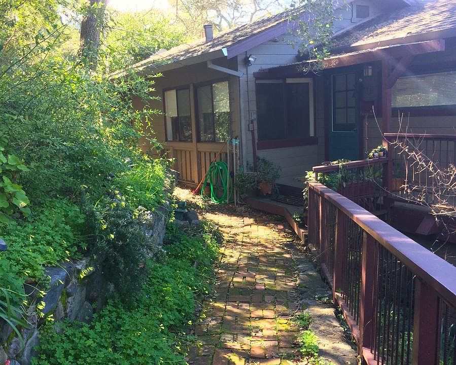 1st image of 120 Oak Hill Way