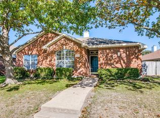 7805 Harbor Dr, Rowlett, TX 75088