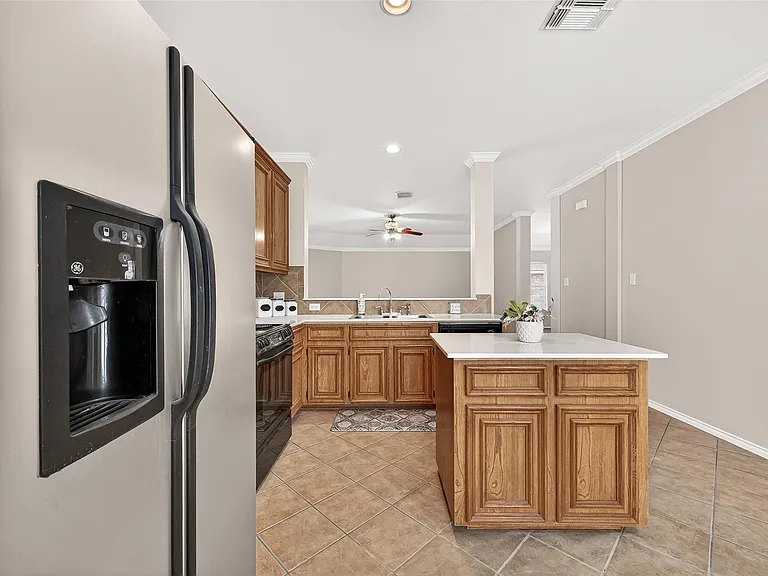 1646 Martin Lake Dr — Photo 16