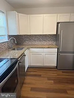 1020 Jardin Ct — Photo 4