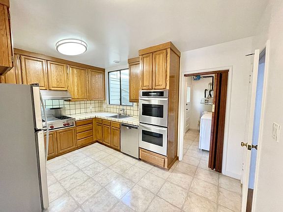 5th image of 4375 24th St #0