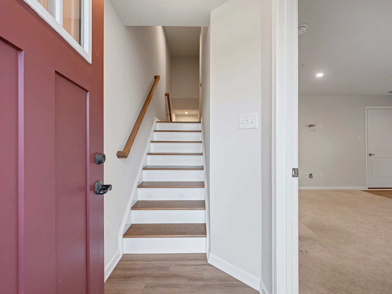 4 bed, 2178 sqft, $2,800 — Photo 3