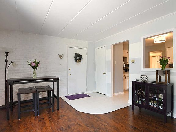 4th image of 9016 W 140th St APT 1A