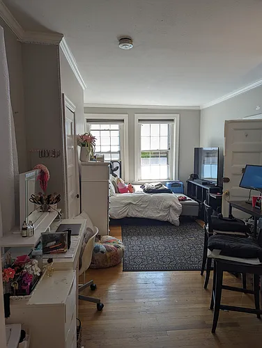 50 Joy St Photo 1