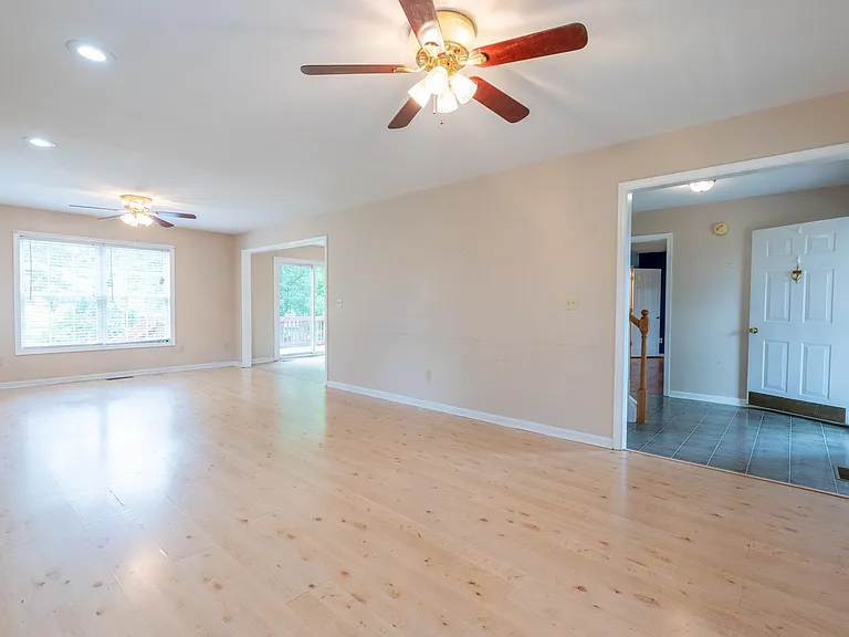 497 Sunset Dr — Photo 14