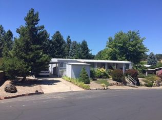 3955 S Stage Rd APT 9, Medford, OR 97501