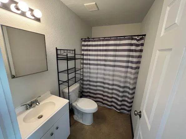 204 SW 2nd St #Hc-4, Deer River, MN 56636