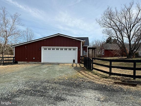 4th image of 575 Perkins Rd