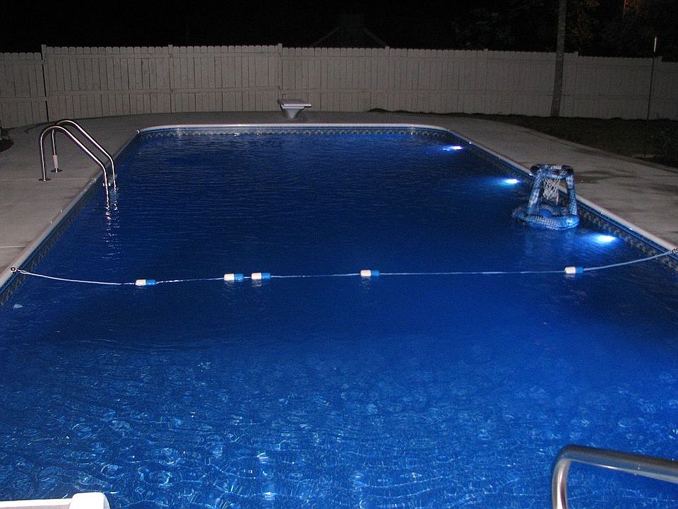2nd image of 2826 Lakewind Ct
