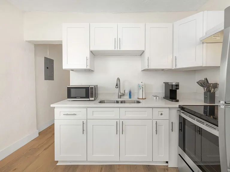 416 Skinner Blvd — Photo 64
