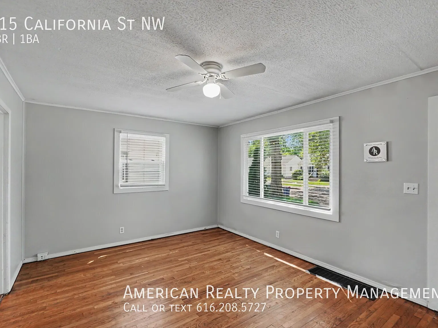 3 bed, 922 sqft, $1,550 — Photo 2