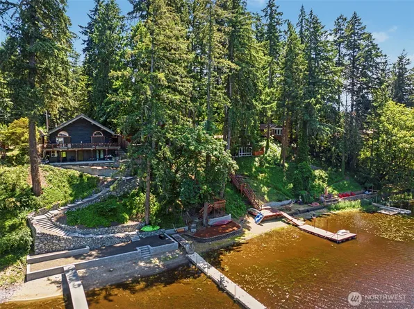 5633 Lake Saint Clair Drive SE, Olympia, WA 98513