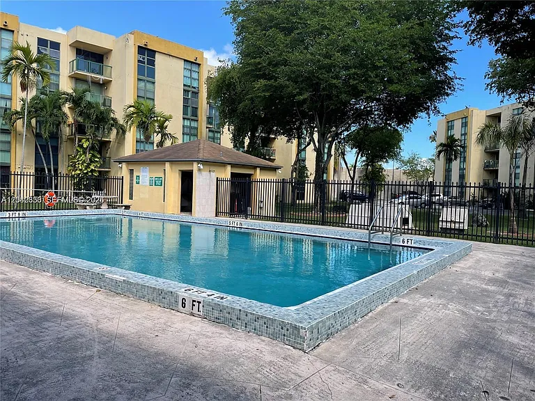 11780 SW 18th St #213 — Photo 6