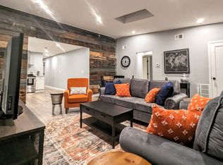 326 E 8th Ave #2, Homestead, PA 15120