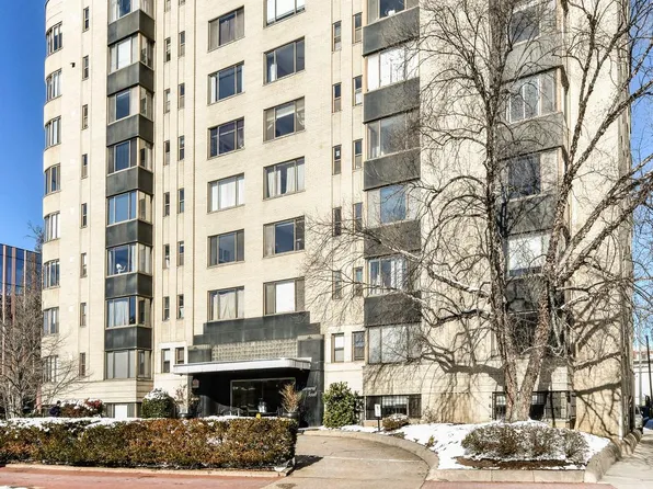 1 Scott Cir Unit 816, Washington, DC 20036