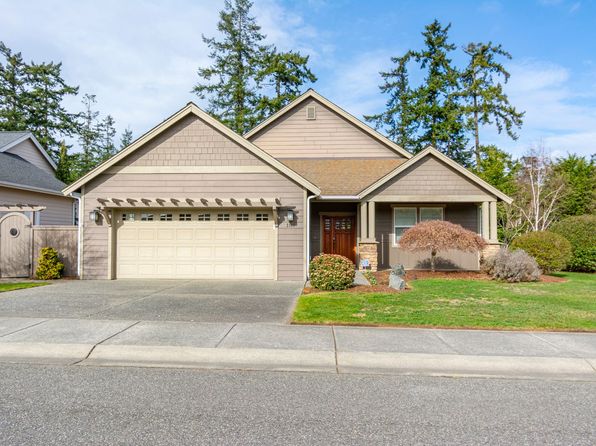 2882 SW Fairway Point Dr