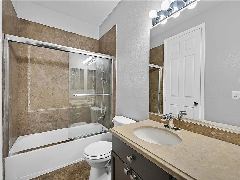 10603 Porta Romana Ct — Photo 38