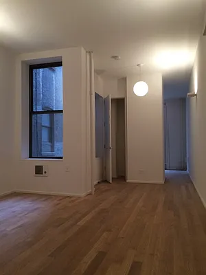 Rented by New Holland Residences | media 27