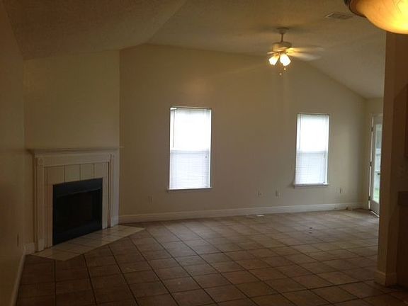 3rd image of 11701 Quail Creek Dr