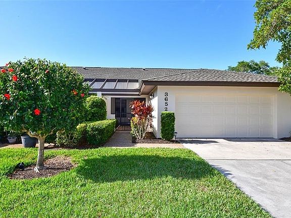 3rd image of 3652 Muirfield Dr