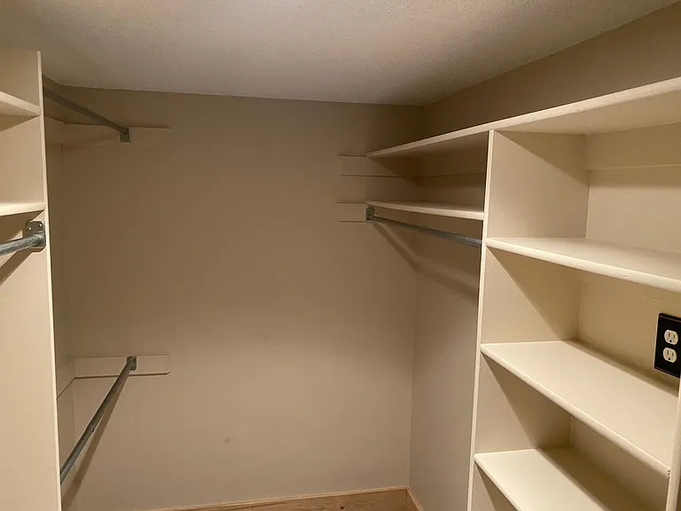 837 S Skyway Blvd — Photo 26