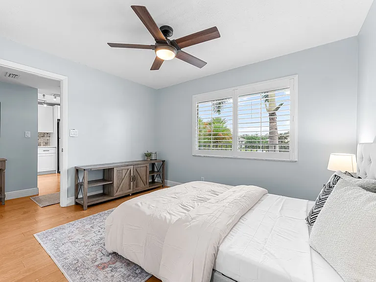 149 Palm Dr #18 — Photo 16