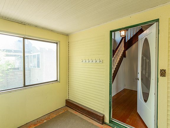 2nd image of 1827 W Shannon Ave