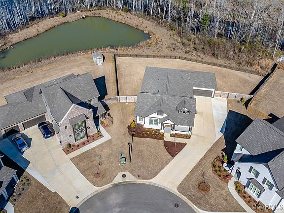 3rd image of 200 Carlisle Rd