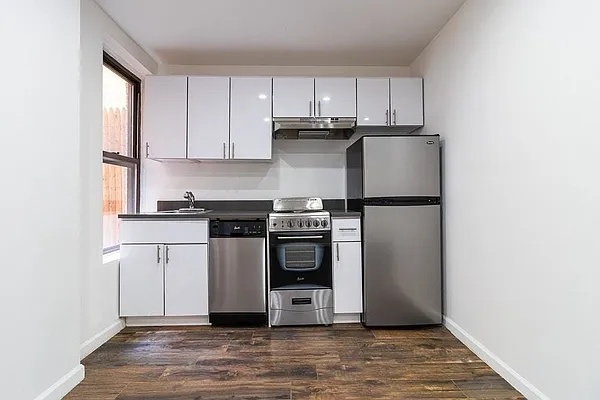 Rented by Bold New York | media 4