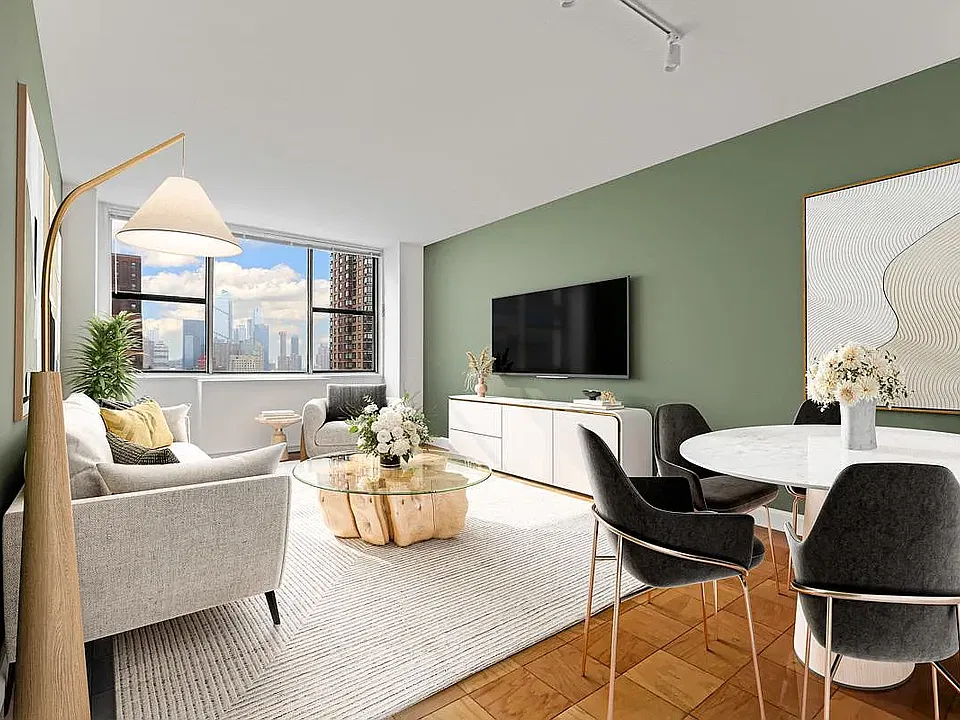 45 W 60th St #28B