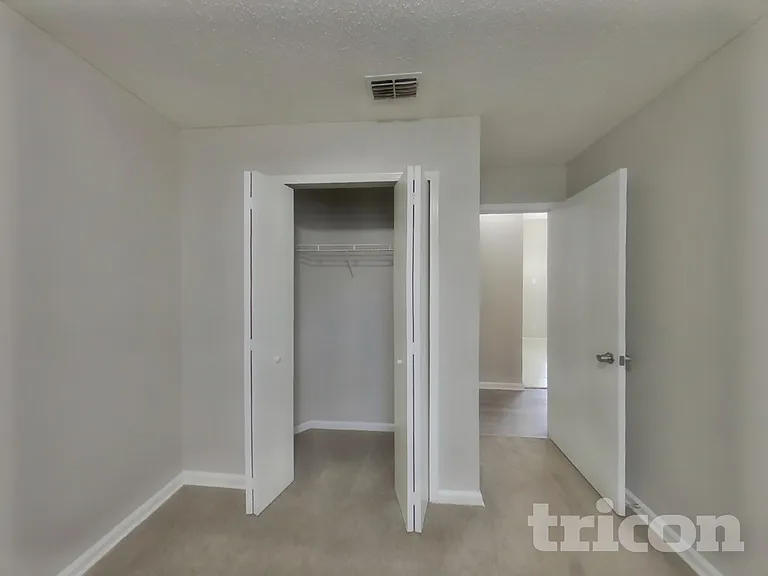 341 Silent Brook Trl — Photo 14