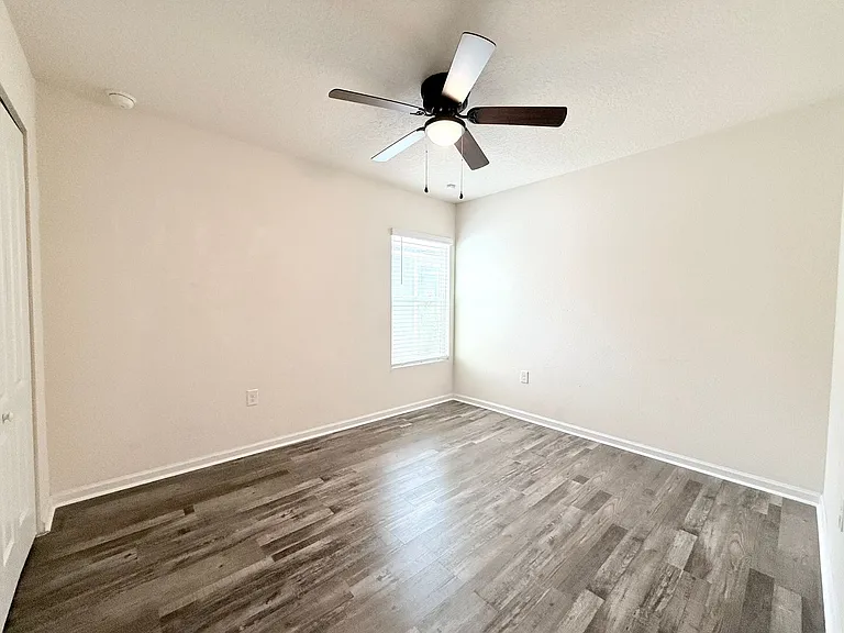 7838 Meadow Walk Ln — Photo 21