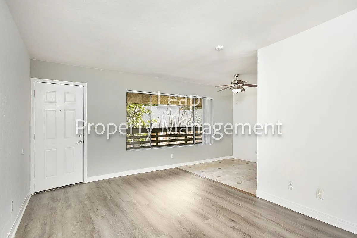 Building Photo - 1490 W Lambert Rd #322