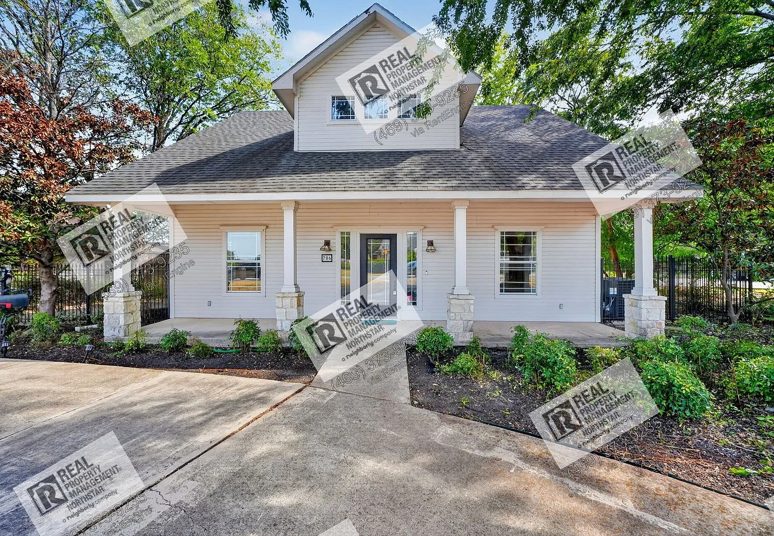 3 bed, 2.5 bath, 1780 sqft, $2,495 — Photo 2