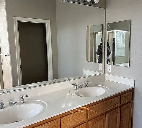 5th image of 2338 Golden Leaf Ln