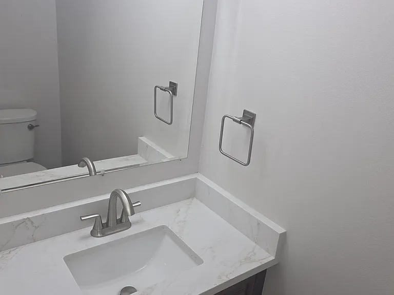 2843 NE 15th St — Photo 14
