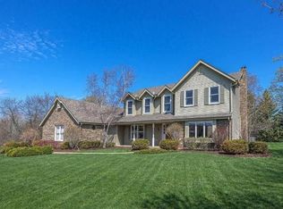 S49W23450 Eagle Ct, Waukesha, WI 53189