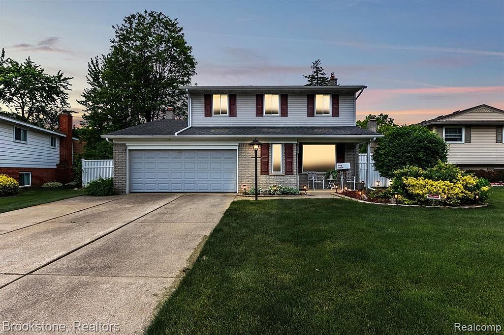 15559 Liverpool St Livonia MI 48154 Zillow