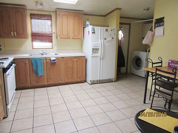 4th image of 801 E Calle Bayona