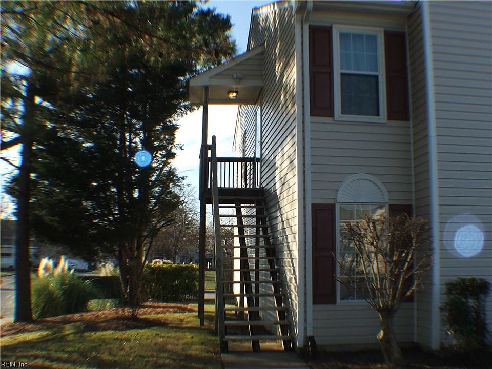 1st image of 1465 Deerpond Ln
