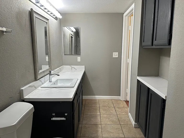 6650 W Warm Springs Rd #B — Photo 9