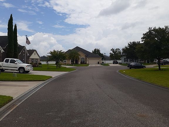 4th image of 429 Wilton Ct