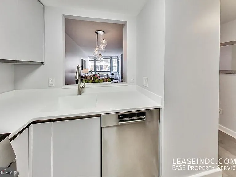 1150 K St NW #406 — Photo 10