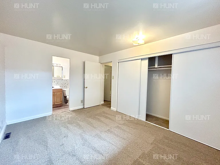 3925A Mercury Cir SE — Photo 12