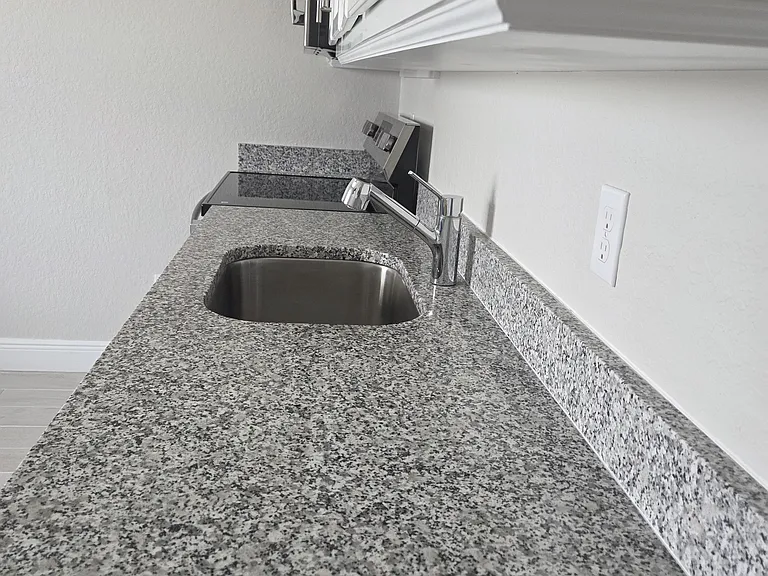 4656 SW Lassiter Ter #1 — Photo 5