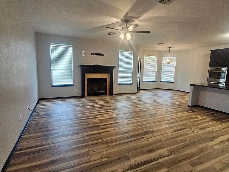 6604 Mustang Creek Rd — Photo 5